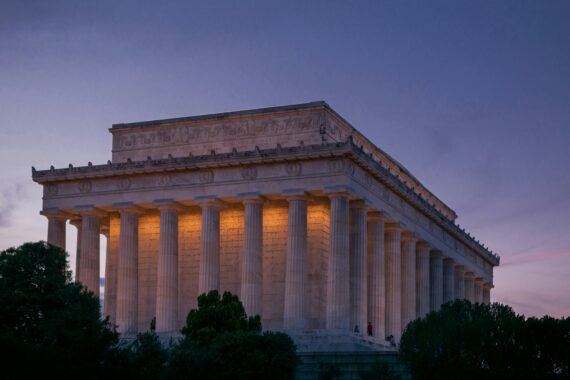 Lincoln Memorial from afar